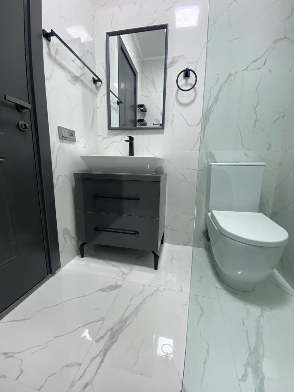 Hotel Varla Кутаїсі Екстер'єр фото