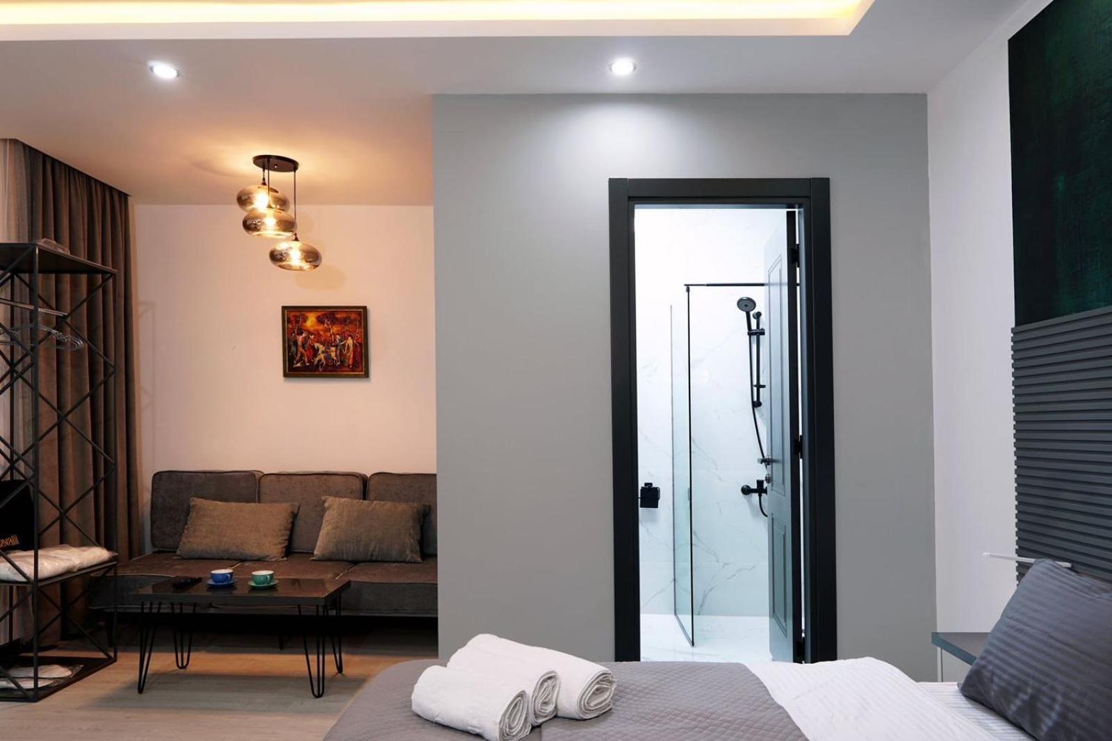 Hotel Varla Кутаїсі Екстер'єр фото