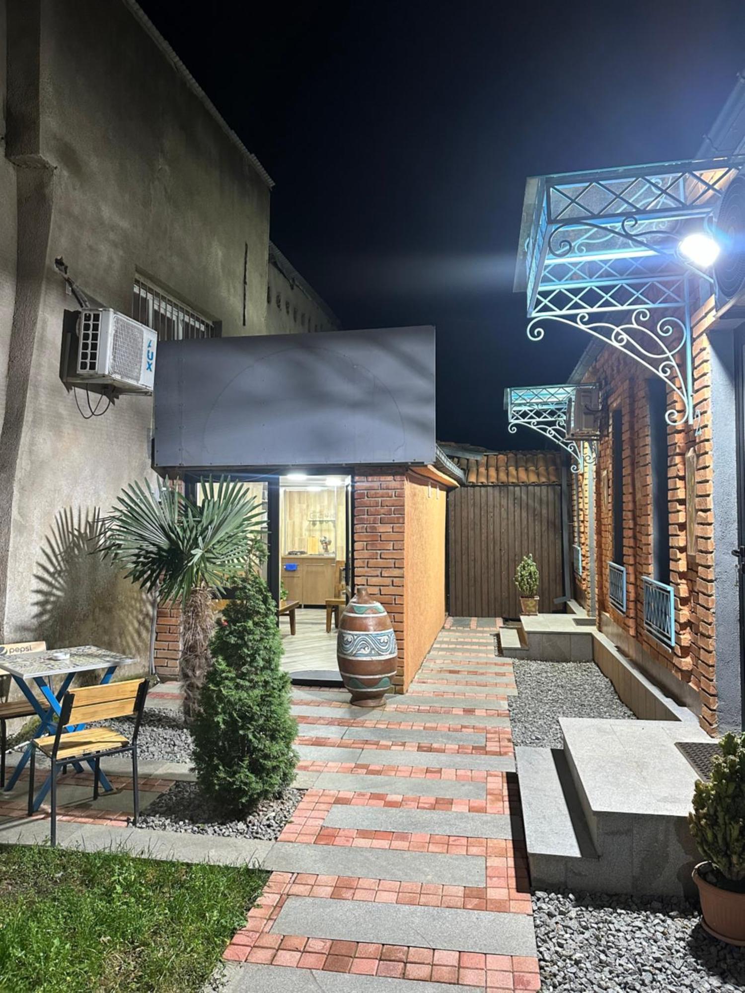 Hotel Varla Кутаїсі Екстер'єр фото